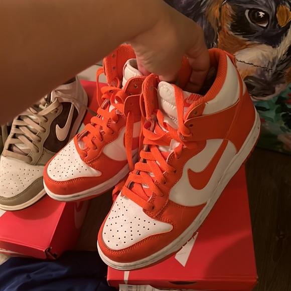 Syracuse dunks - Picture 2 of 3